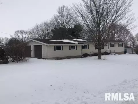 512 N Sage St, Oneida, IL 61467 photo 1
