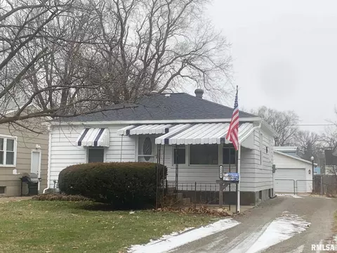 2245 E Grandview Ave, Springfield, IL 62702 photo 1