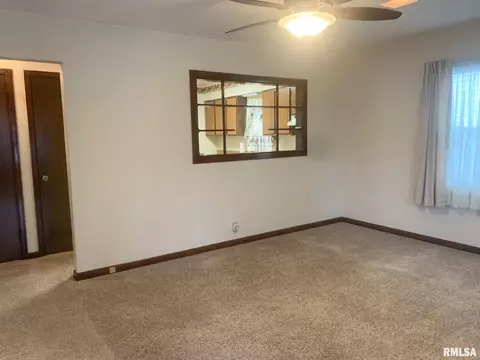 2245 E Grandview Ave, Springfield, IL 62702 photo 3