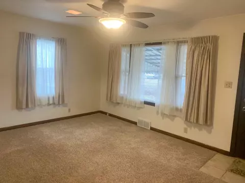 2245 E Grandview Ave, Springfield, IL 62702 photo 2