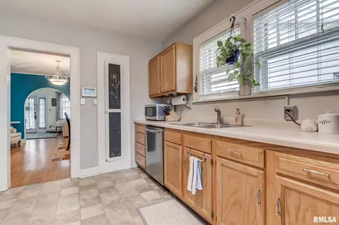 1408 S State St, Springfield, IL 62704 photo 7