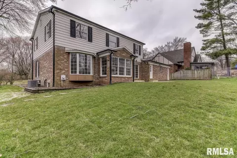 9 Bridge Ter, Springfield, IL 62704 photo 2
