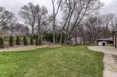 9 Bridge Ter, Springfield, IL 62704 photo 3