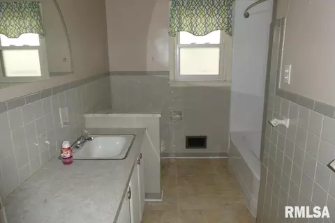 1612 N 8th St, Springfield, IL 62702 photo 10