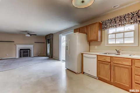 3704 Cranleigh Blvd, Springfield, IL 62712 photo 11