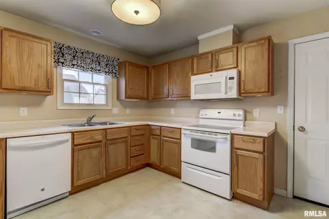3704 Cranleigh Blvd, Springfield, IL 62712 photo 13