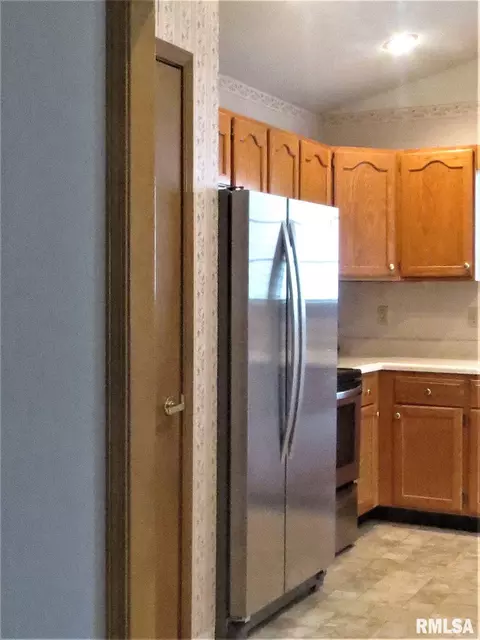 3108 Cascade Dr, Springfield, IL 62704 photo 9
