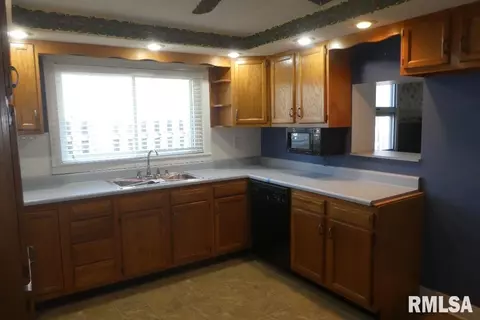 3330 Enos Ave, Springfield, IL 62702 photo 6