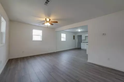 1125 N Wesley St, Springfield, IL 62702 photo 3