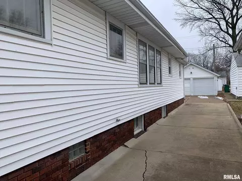2132 N 5th St, Springfield, IL 62702 photo 21