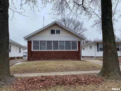 2132 N 5th St, Springfield, IL 62702 photo 1