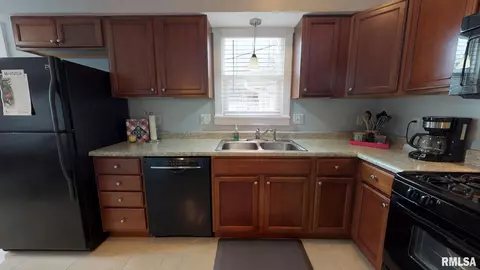 2132 N 5th St, Springfield, IL 62702 photo 11
