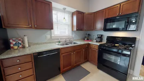 2132 N 5th St, Springfield, IL 62702 photo 12
