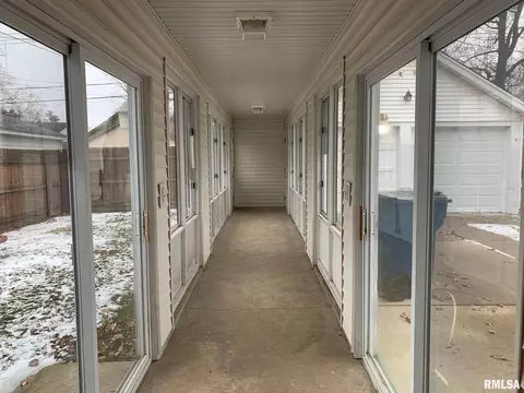 2132 N 5th St, Springfield, IL 62702 photo 18