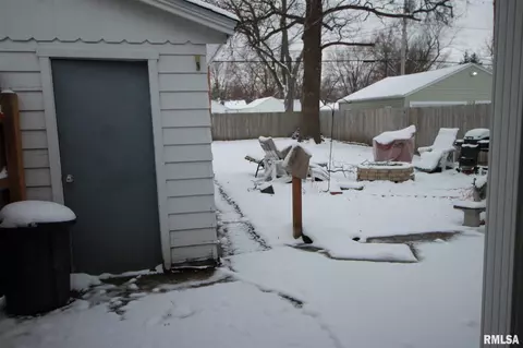 1705 N 21st St, Springfield, IL 62702 photo 16