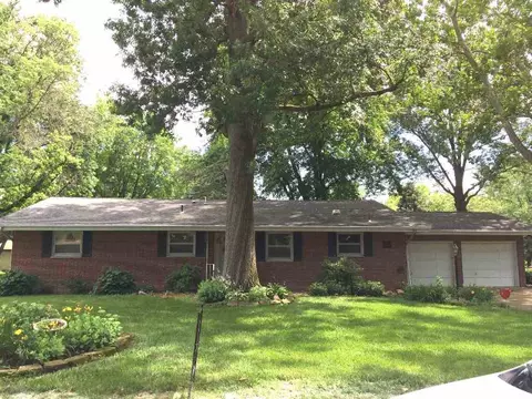 60 White Birch Rd, Springfield, IL 62712 photo 2