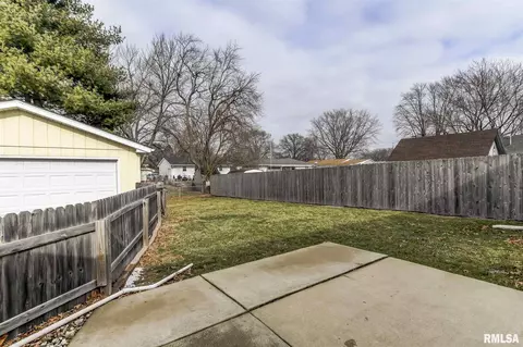 2605 Somerton Rd, Springfield, IL 62702 photo 33