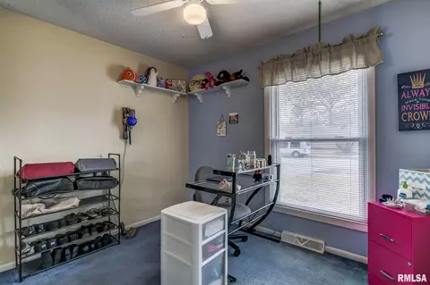 2605 Somerton Rd, Springfield, IL 62702 photo 18
