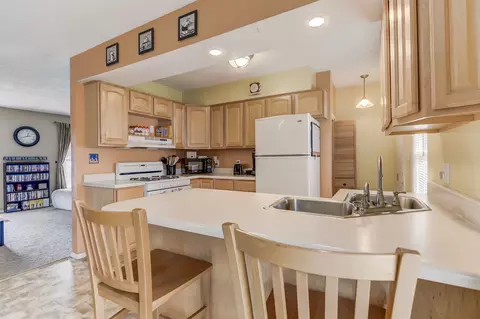 2605 Somerton Rd, Springfield, IL 62702 photo 6