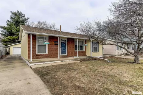 2605 Somerton Rd, Springfield, IL 62702 photo 1