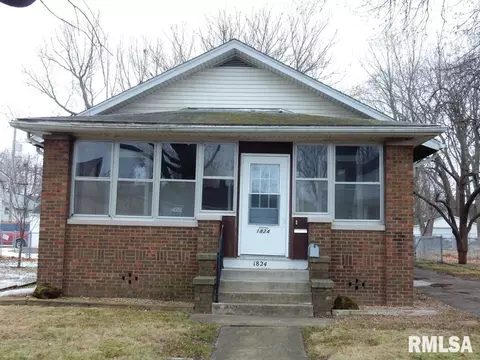 1824 N 9th St, Springfield, IL 62702 photo 1