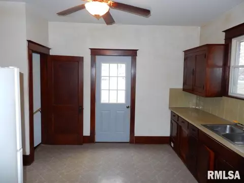 1824 N 9th St, Springfield, IL 62702 photo 8