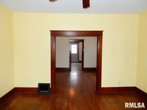 1824 N 9th St, Springfield, IL 62702 photo 5