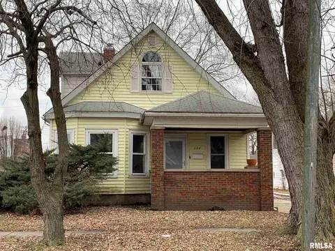 228 N Douglas Ave, Springfield, IL 62702 photo 1