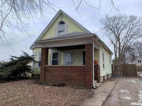 228 N Douglas Ave, Springfield, IL 62702 photo 2