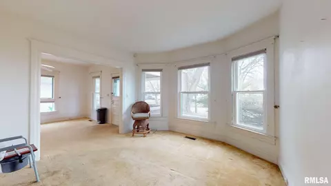 228 N Douglas Ave, Springfield, IL 62702 photo 6