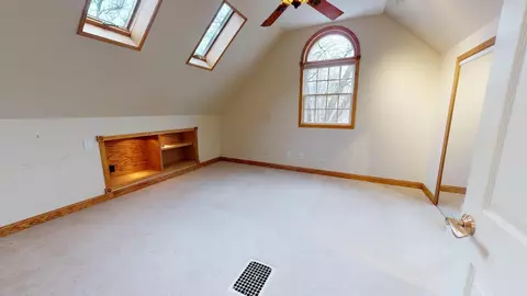 228 N Douglas Ave, Springfield, IL 62702 photo 10