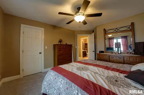 332 Keystone Dr, Chatham, IL 62629 photo 24