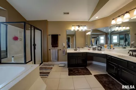 332 Keystone Dr, Chatham, IL 62629 photo 22