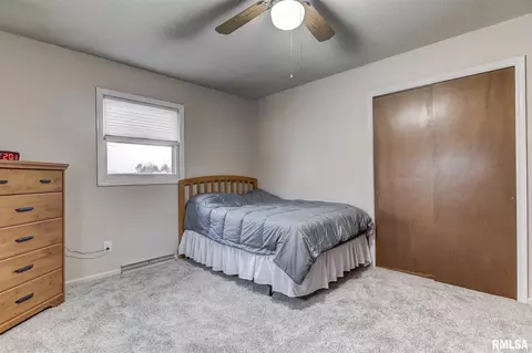 623 E Main St, Rochester, IL 62563 photo 24