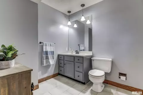 623 E Main St, Rochester, IL 62563 photo 34