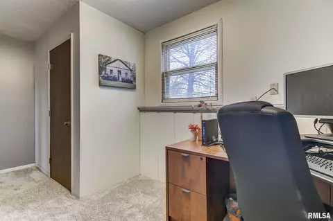 623 E Main St, Rochester, IL 62563 photo 33