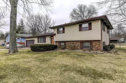 623 E Main St, Rochester, IL 62563 photo 40