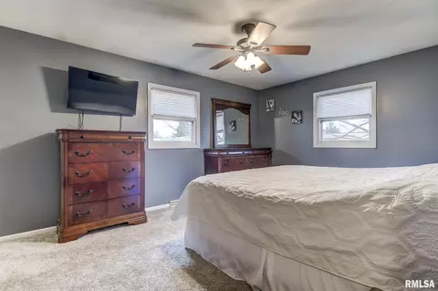 623 E Main St, Rochester, IL 62563 photo 19