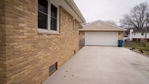 2432 Tamaroa Trl, Springfield, IL 62702 photo 33