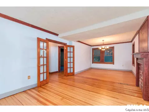413 W Edwards St, Springfield, IL 62704 photo 12