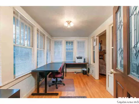 413 W Edwards St, Springfield, IL 62704 photo 5