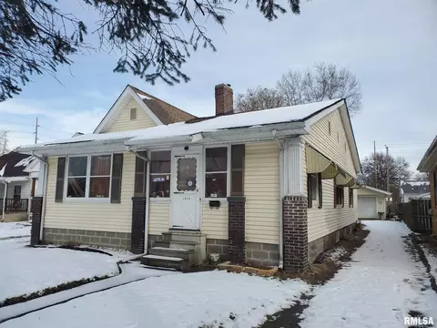1044 N Osburn Ave, Springfield, IL 62702 photo 1