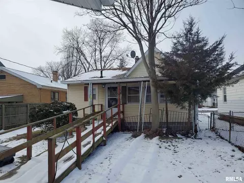 1044 N Osburn Ave, Springfield, IL 62702 photo 4