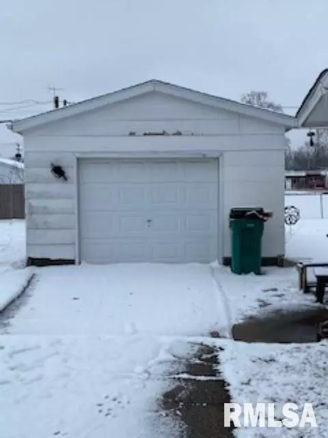 2256 E Grandview Ave, Springfield, IL 62702 photo 9