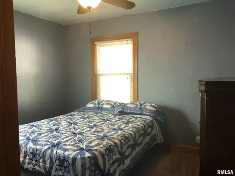 2404 S 8th St, Springfield, IL 62703 photo 14
