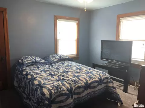 2404 S 8th St, Springfield, IL 62703 photo 13
