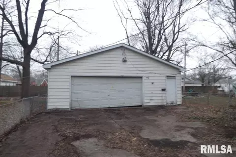 2215 S 12th St, Springfield, IL 62703 photo 15