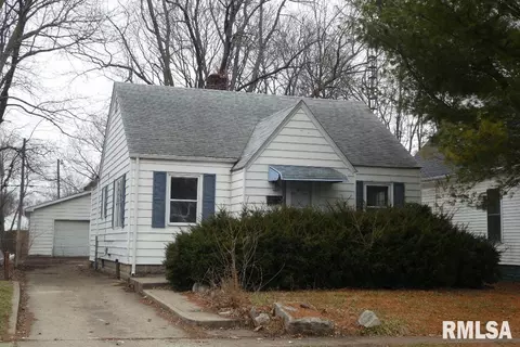 2215 S 12th St, Springfield, IL 62703 photo 1