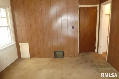 2215 S 12th St, Springfield, IL 62703 photo 13