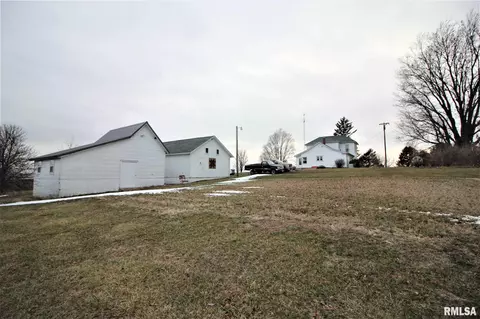 574 100th Ave, Athens, IL 62613 photo 3
